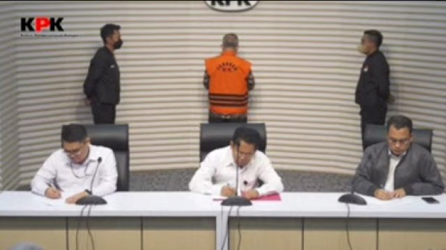 Tangkapan layar saat KPK menggelar konfersi pers terkait dugaan korupsi di tubuh Kementerian Pertanian yang menjerat eks Mentan Syahrul Yasin Limpo atau SYL, Rabu (11/10/2023). (foto: Youtube KPK) 