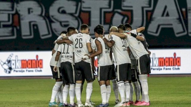 Dokumentasi skuad Rans Nusantara saat melawan Persija Jakarta, di pekan 16 Liga 1 2023-2024. (foto: Rans Nusantara) 