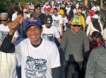 Puluhan Ribu Alumni Guppi Samata Gowa Hadiri Jalan Sehat yang Dikomandoi Rudianto Lallo