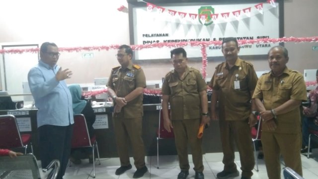 Iqbal Suhaeb Pantau Pelayanan Dinas Dukcapil Luwu Utara