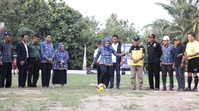 Dibuka Bupati Indah, Turnamen Sepakbola SBP Cup 2023 Resmi Bergilir 