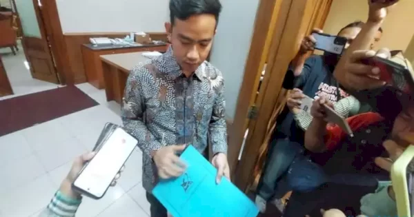 Pelantikan Mendadak Teguh Prakosa sebagai Wali Kota Solo, Pemberhentian Gibran Rakabuming Raka Dipercepat