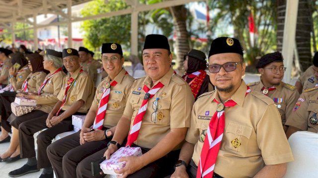 Kepala Dinas Perdagangan Disdag) Kota Makassar, Arlin Ariesta saat menghadiri Apel Besar Gerakan Pramuka Sulawesi Selatan (Sulsel) dan Pelepasan Peserta Raimuna Nsional XII Kontingen Daerah Sulsel di Lapangan Rumah Jabatan (Rujab) Gubernur Sulsel, Senin (7/8/2023). 