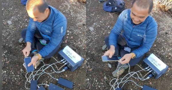 Viral Pria Buka Jasa Charge HP di Gunung, Segini Harganya 