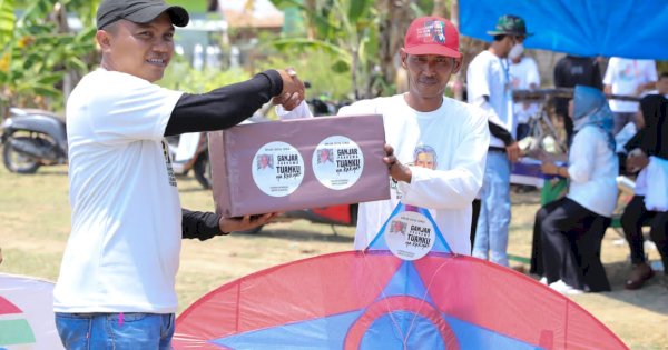 Lewat Lomba Layangan di Bone, Gerakan Passeddingeng Turut Sosialisasikan Ganjar-Mahfud