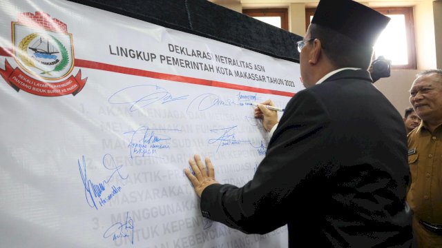 Deklarasi Netralitas ASN, Danny Pomanto Ingatkan Hindari Konflik Kepentingan di Pemilu Mendatang 