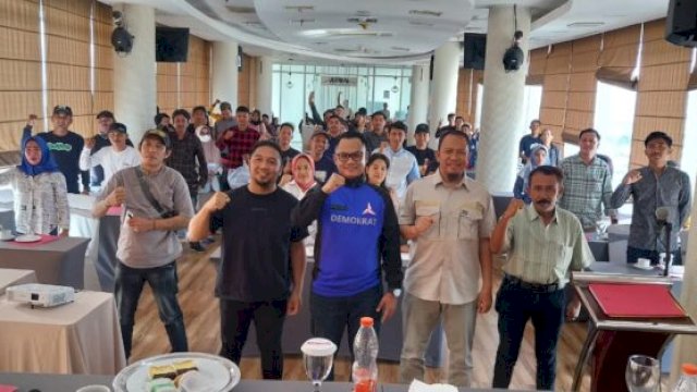 Ray Suryadi Arsyad Dorong Pemuda Makassar Makin Kreatif dan Inovatif