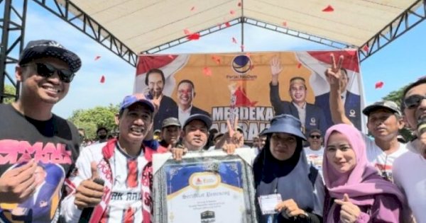 Selamat, Istri Buruh Harian Terima Hadiah Umrah Jalan Sehat Anak Rakyat