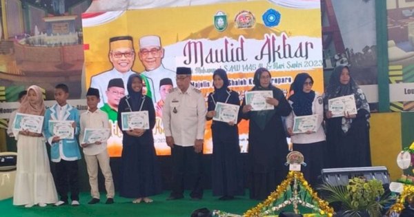 Wawali Parepare Hadiri Maulid Nabi Muhammad SAW dan Hari Santri 2023