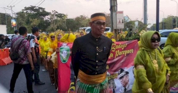 Pemkot Parepare Sukses Bikin Masyarakat Antusias Ikut Kirab Budaya Pemprov Sulsel