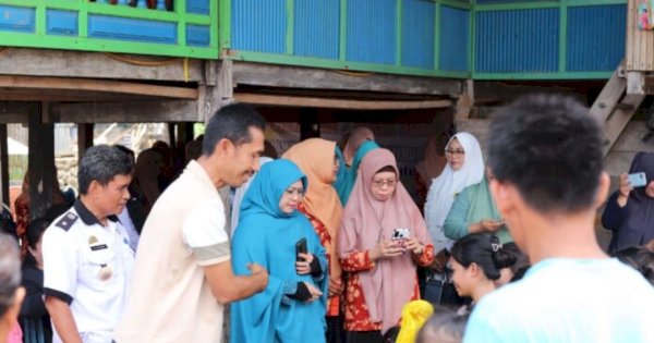 HUT ke-24 DWP Parepare, Erna Rasyid Taufan Berbagi ke Masyarakat Prasejahtera