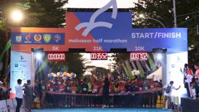 Dokumentasi Makassar Half Marathon (MHM) 2022. 