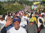 Rudianto Lallo Gugah Kepedulian Alumni di Jalan Sehat IKA Pesantren Guppi