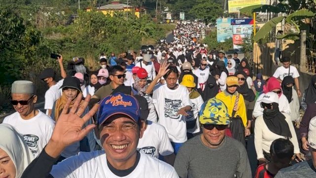 Rudianto Lallo Gugah Kepedulian Alumni di Jalan Sehat IKA Pesantren Guppi
