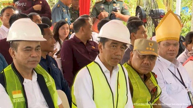 Presiden Jokowi Resmikan BTS 4G dan Satelit Satria-1 di Sulut