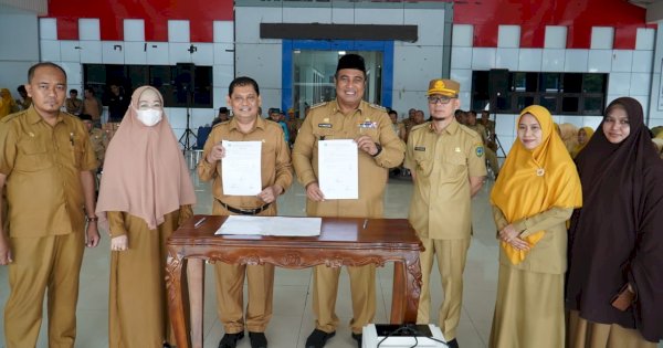 Sekda Maros Andi Davied Syamsuddin Dampingi Bupati Maros Lakukan Pemusnahan Arsip Inaktif