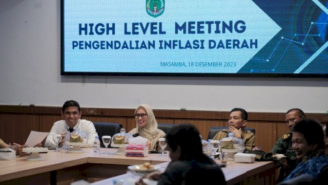 Inflasi di Lutra Defisit 0,01 Persen di Akhir Tahun, Bupati Indah: Tapi Perlu Diantisipasi 