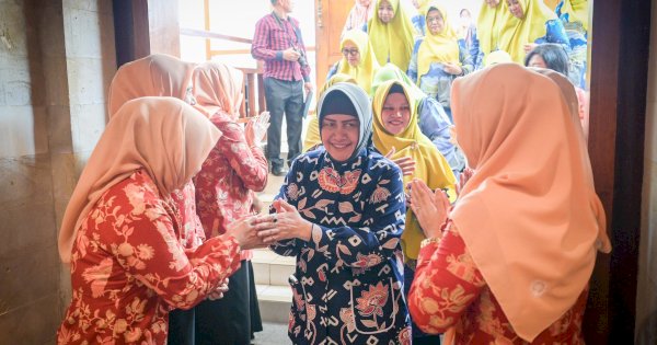 Indira Yusuf Ismail Dampingi DWP Kota Makassar Studi Tiru ke Jawa Timur