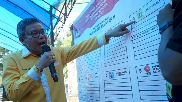 Sampaikan Salam Airlangga ke Masyarakat Bone, Taufan Pawe: Prabowo Gibran Satu Putaran