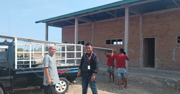 Support Dunia Pendidikan, Huadi Group Salurkan Bantuan untuk Ponpes Al-Mansyur Bantaeng