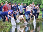 8.000 Bibit Ikan Nila Ditebar di Kampus Biru Unismuh