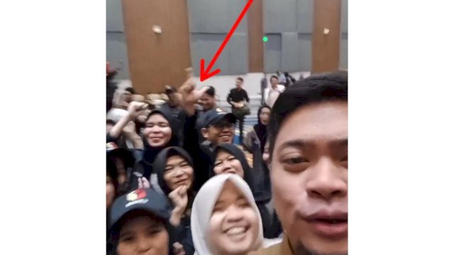 Viral Video Anggota Panwas Bawaslu Gowa Joget 2 Jari