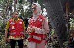 Kunjungi Rumah Warga Terdampak Puting Beliunh, Bupati Indah Minta Warga Tetap Waspada&nbsp;