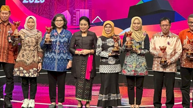 Kota Makassar Raih Anugerah Parahita Ekapraya 2023