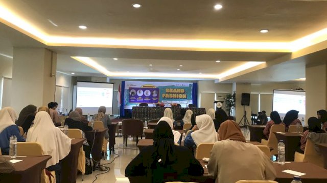 Dorong Pertumbuhan Ekosistem Ekonomi Kreatif Makassar, Dispar Gelar Workshop Brand Fashion 