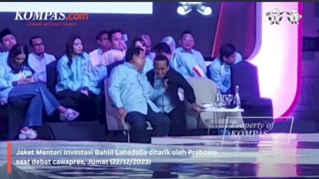 Tangkapan pasar saat Prabowo Subianto menarik jas Bahlil Lahadalia saat debat Cawapres yang dilaksanakan KPU RI, pada Selasa malam (22/12/2023). 