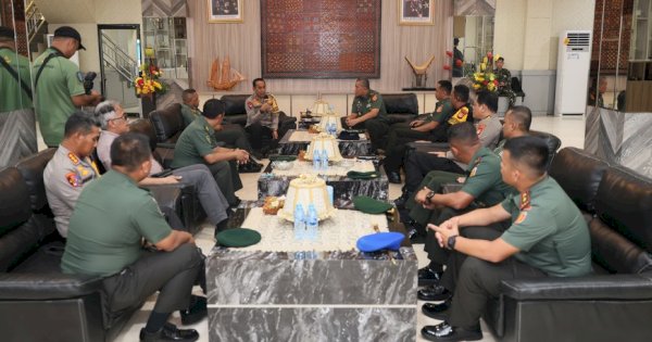 Pangdiv 3 Kostrad Sambangi Mapolda Sulsel, Diajak Ciptakan Pemilu Damai