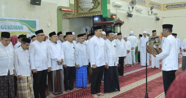 Setiawan Aswad Kukuhkan Pengurus Yayasan Mesjid Agung Takalar Masa Bakti 2023-2026