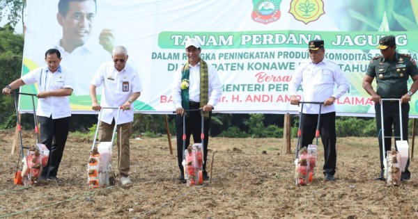 Serukan Penggunaan Mekanisasi untuk Tanam Jagung, Mentan Amran Yakini Indonesia Bisa Jadi Negara Super Power