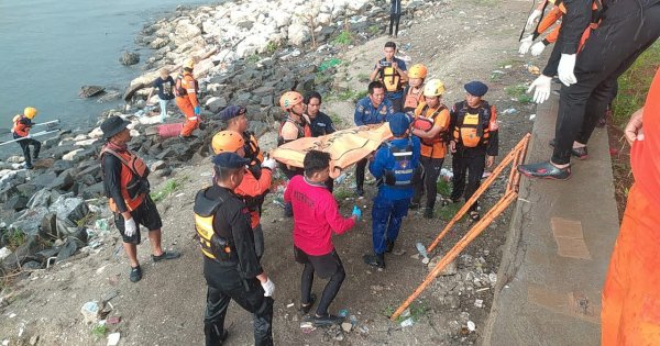 Korban Perahu Terbalik di Perairan Makassar Ditemukan 