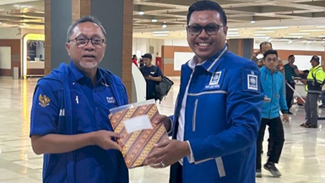 Mukhtar Tompo Serahkan Proposal Pembangunan Pasar Karisa Jeneponto ke Menteri Perdagangan