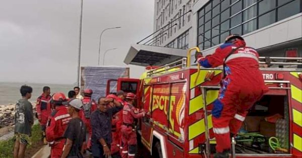 Perahu Terbalik Diperairan Makassar Akibat Cuaca Ekstrem, Satu Nelayan Hilang  