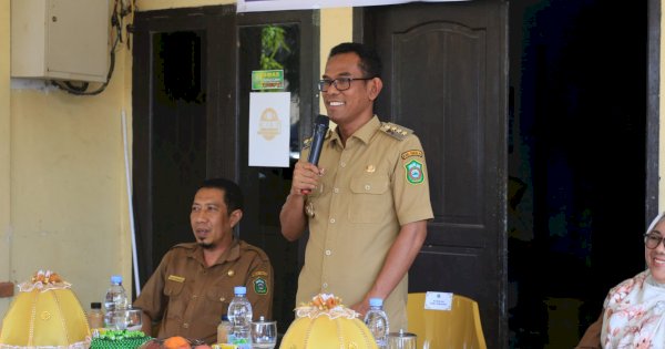 Majukan UMKM Takalar, Setiawan Aswad Serahkan Bantuan Fasilitas Peralatan Unit Usaha 