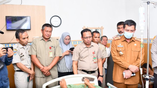 Pemkot Palopo Kunjungi Korban Tanah Longsor di Desa Bonglo Kabupaten Luwu