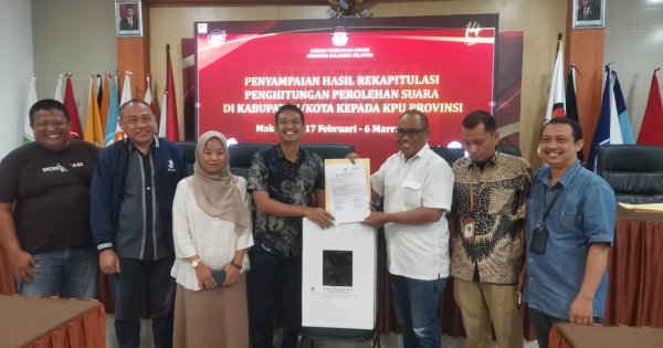 Pengiriman Rekapitulasi Hasil Pemilu Kota Parepare Dikawal Ketat Bawaslu dan Polisi