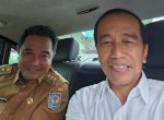 Potret Pj Gubernur Bahtiar Semobil dengan Presiden Jokowi, Laporkan Perkembangan Sulsel