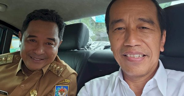 Potret Pj Gubernur Bahtiar Semobil dengan Presiden Jokowi, Laporkan Perkembangan Sulsel