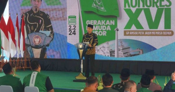 Jokowi Ungkap Alasan Bagi-bagi Bansos Jelang Pemilu 2024