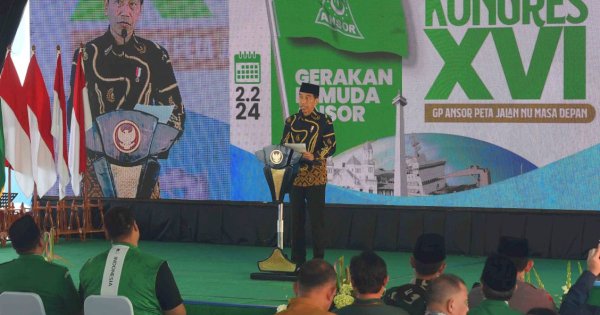 Jokowi Bantah Salurkan Bansos Pemerintah Demi Menangkan Prabowo-Gibran