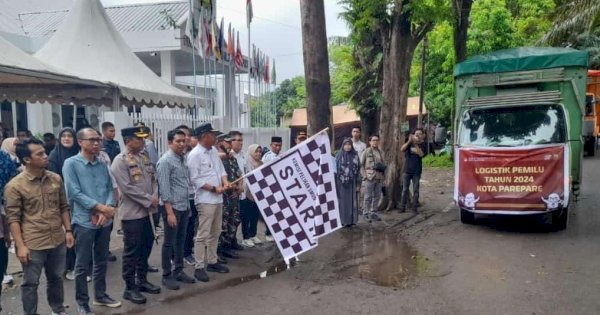 Pj Wali Kota Parepare Lepas Distribusi Logistik Pemilu 2024