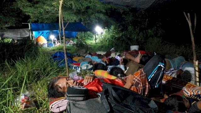 9 Ribu Pengungsi dan 4 Ribu Bangunan Rusak Parah Akibat Gempa Gawean