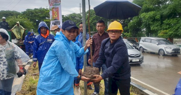 Hijaukan Makassar, Dispora dan DLH Tanam 2020 Batang Pohon