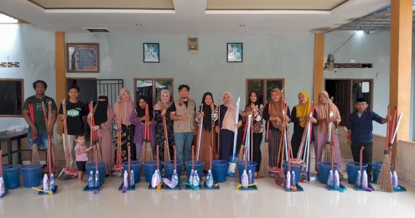 Jelang Bulan Ramadhan, Huadi Group Bantu 14 Masjid di Papan Loe