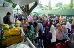 Kodam Hasanuddin Bagi Sembako di 7 Pesantren Makassar