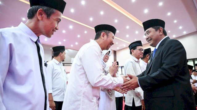 Lantik Pengurus Masjid Milik Pemprov Sulsel, Pj Gubernur Bahtiar Harap Maksimal Layani Jemaah