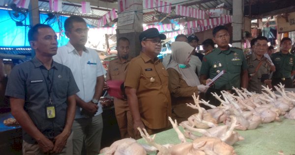 Pj Wali Kota Palopo Pantau Langsung Harga Bahan Pokok di Pasar